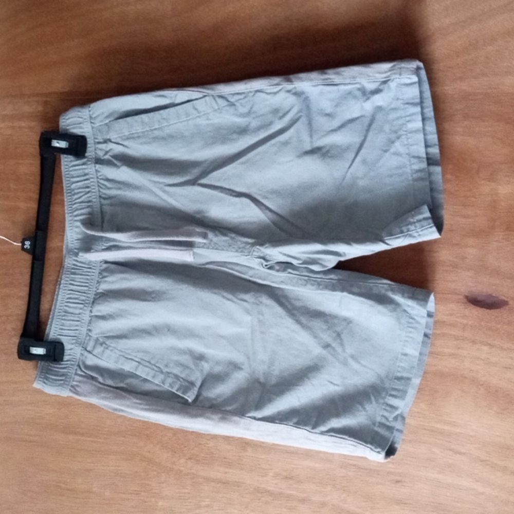 Men's Small Edgar + Ash Shorts